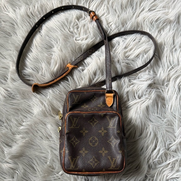 Louis Vuitton Handbags - LOUIS VUITTON Monogram Amazone Crossbody Bag